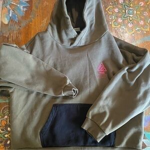 Vans 66 Supply Size XL Hooded Sweatshirt Hoodie Green & Pink Limited Edition